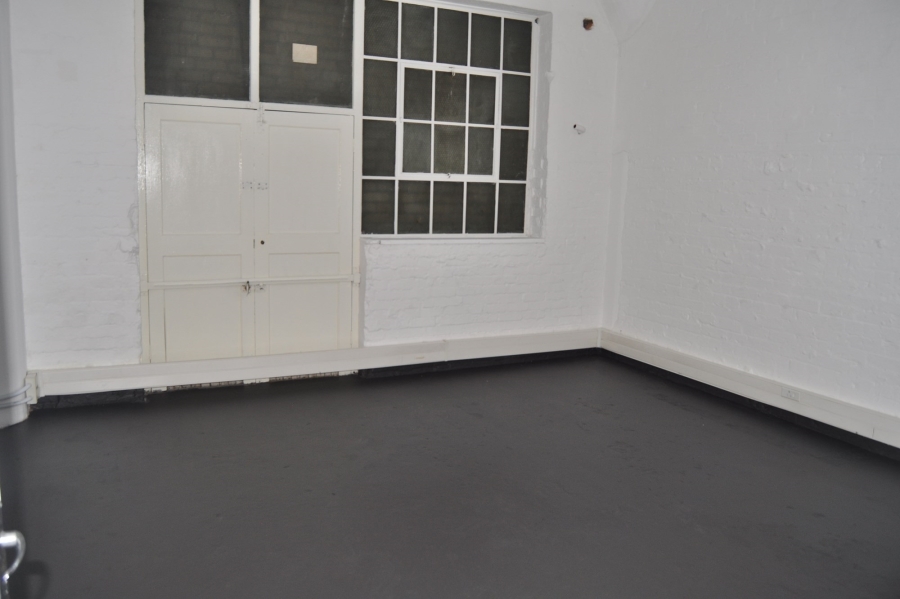 To Let commercial Property for Rent in Paarden Eiland Western Cape
